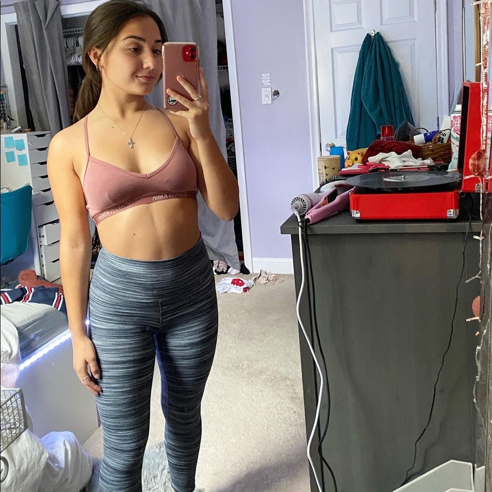 LULULEMON LEGGINGS SIZE 4